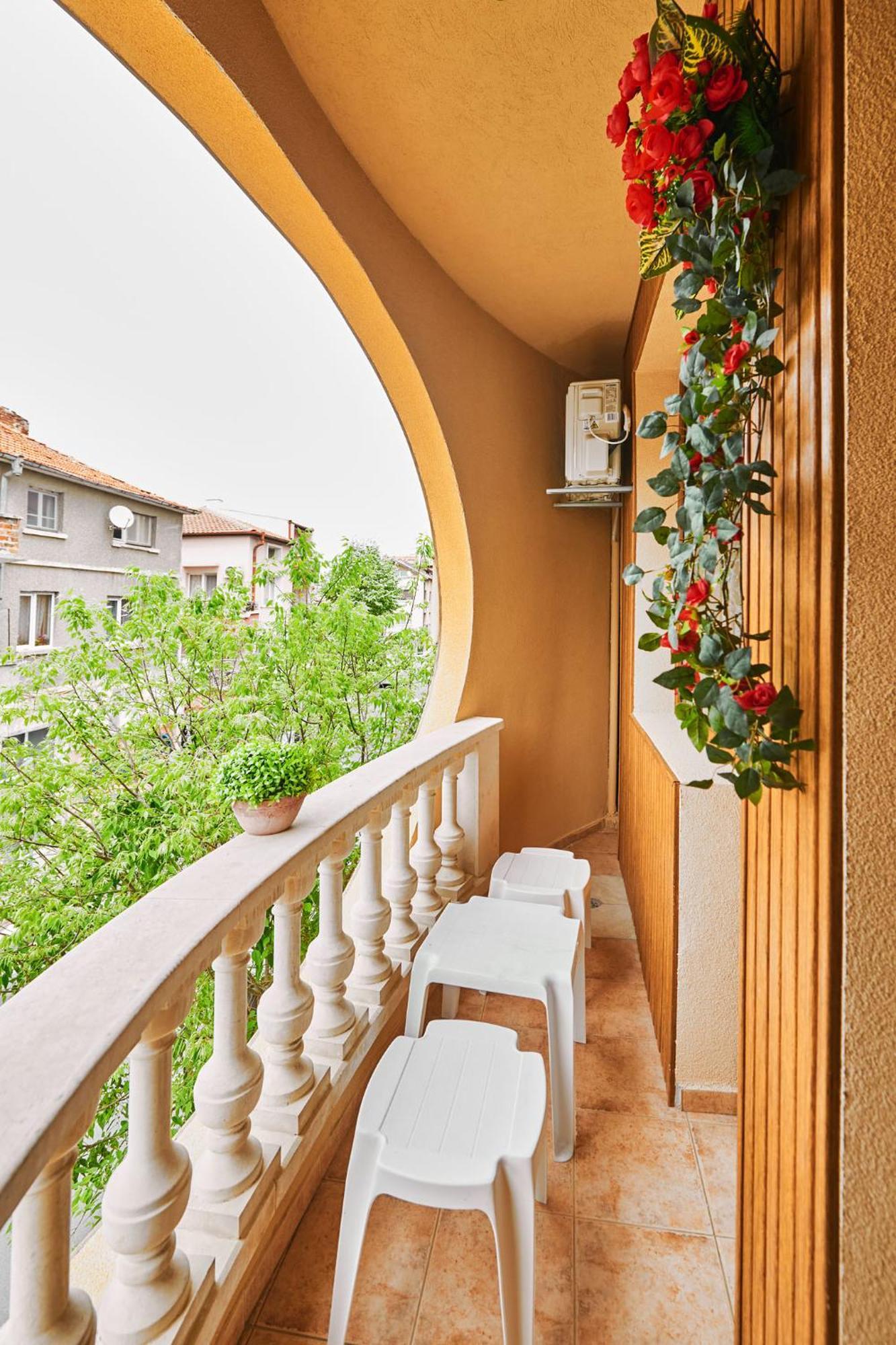 Hotel Manz 2 Pomorie Exteriér fotografie